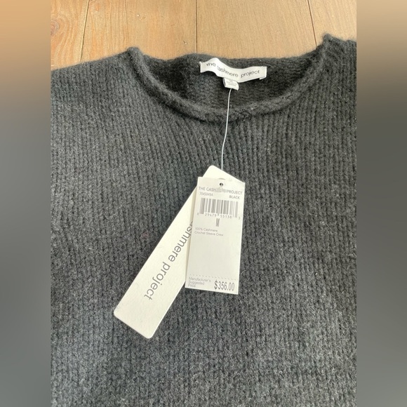 RRP US$356 The Cashmere Project 100% cashmere Crochet Sleeve Crew in black NWT - Picture 3 of 6
